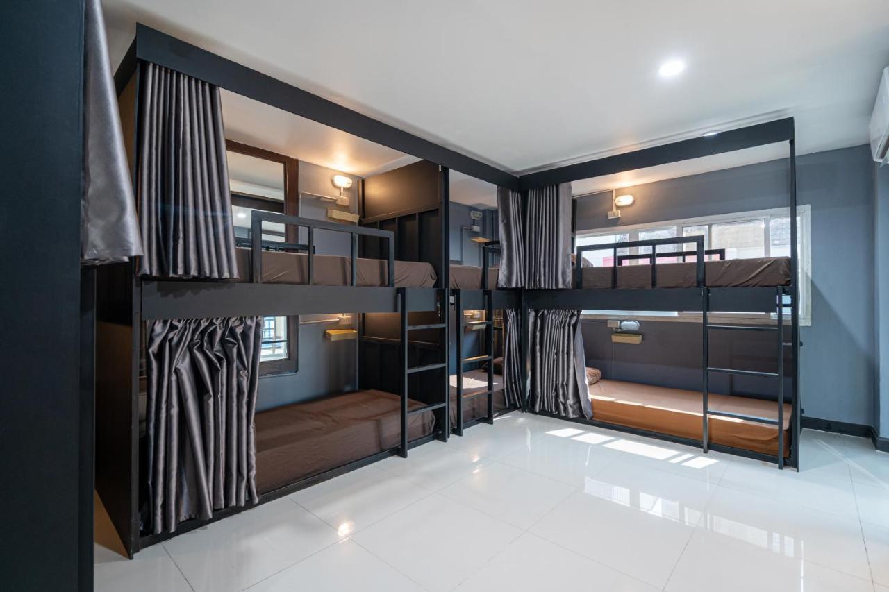 Black Pantera Hostel Patong Экстерьер фото