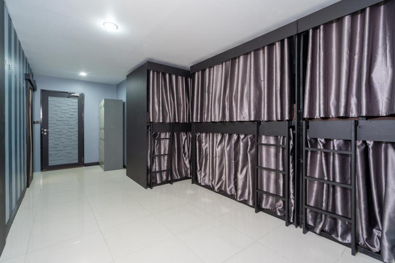 Black Pantera Hostel Patong Экстерьер фото
