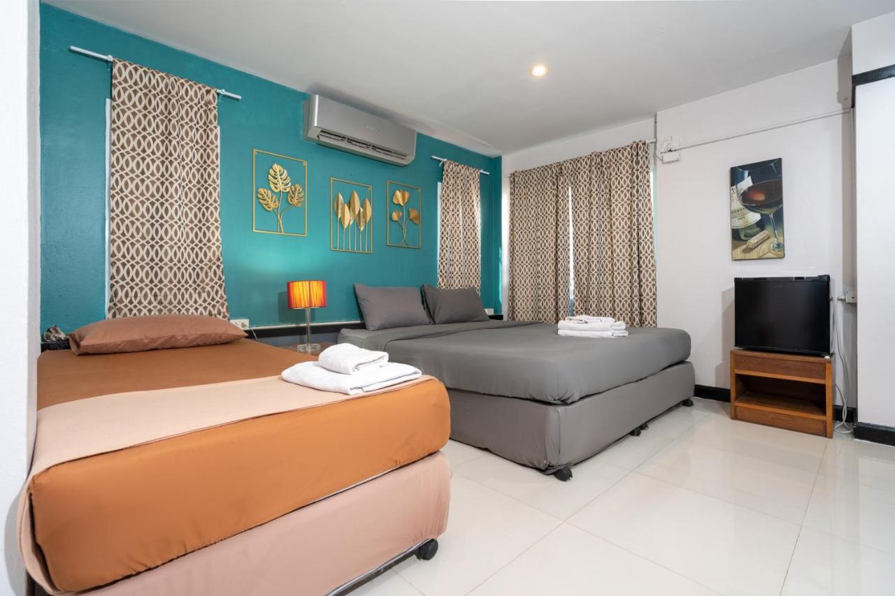 Black Pantera Hostel Patong Экстерьер фото