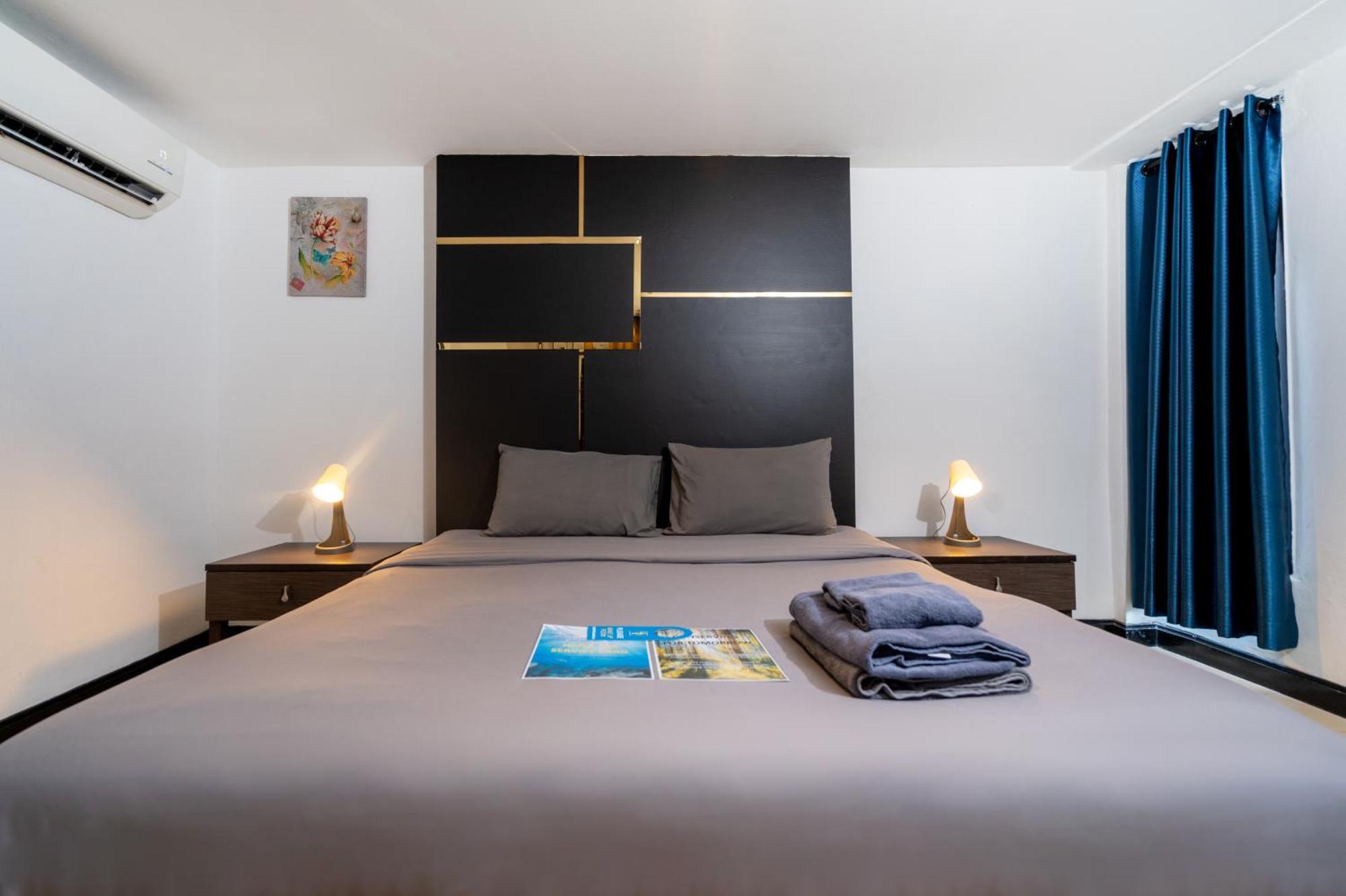 Black Pantera Hostel Patong Экстерьер фото