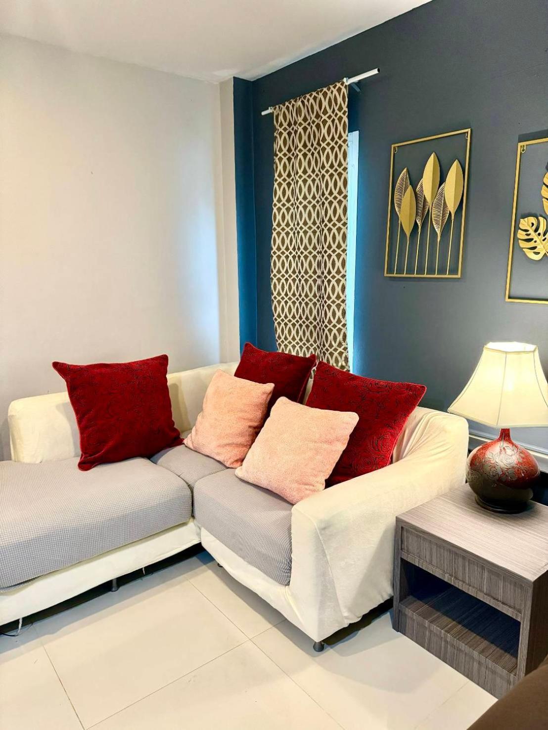 Black Pantera Hostel Patong Экстерьер фото