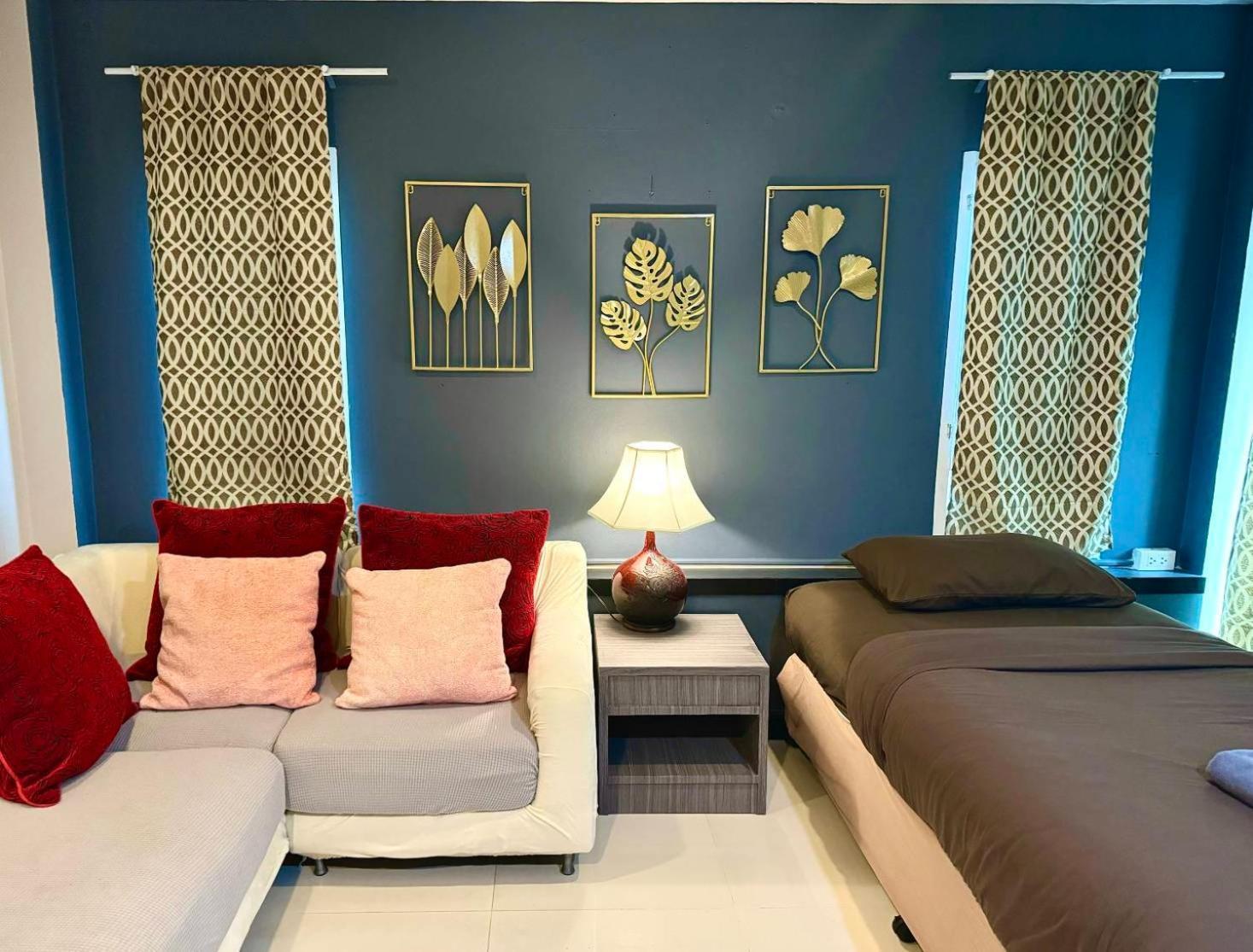 Black Pantera Hostel Patong Экстерьер фото